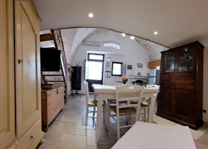 Casa Debora * 오스투니